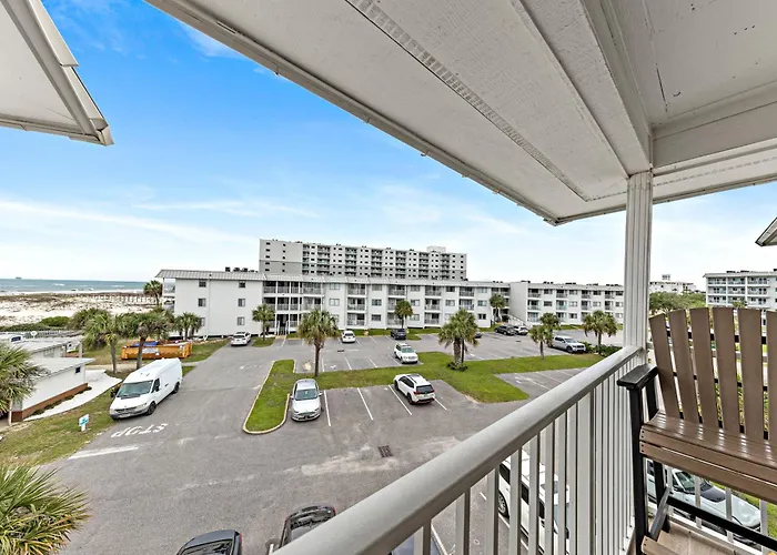 Apartment Plantation